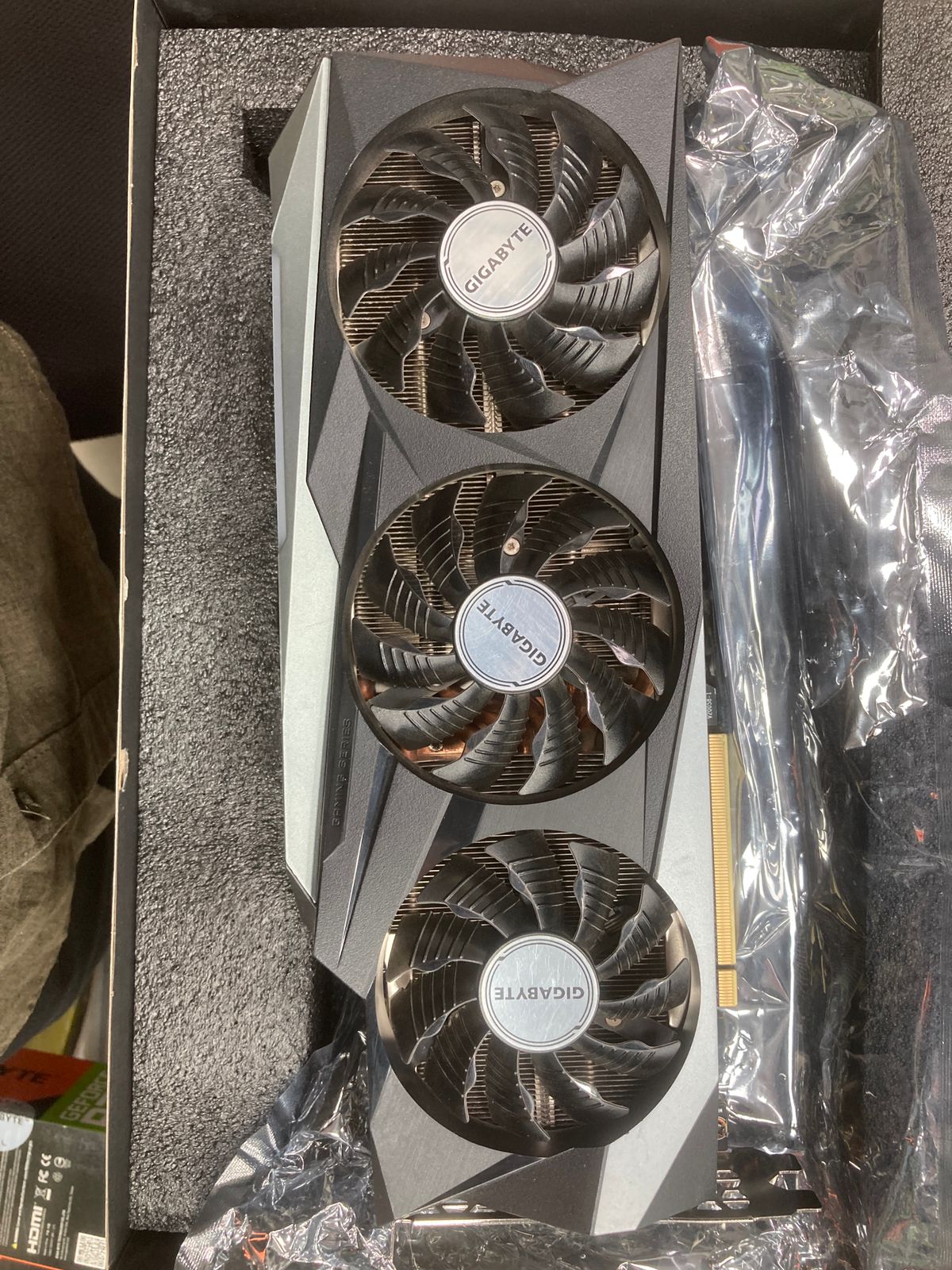 Gigabyte GeForce RTX 3090 GAMING OC 24GB Used GPU
