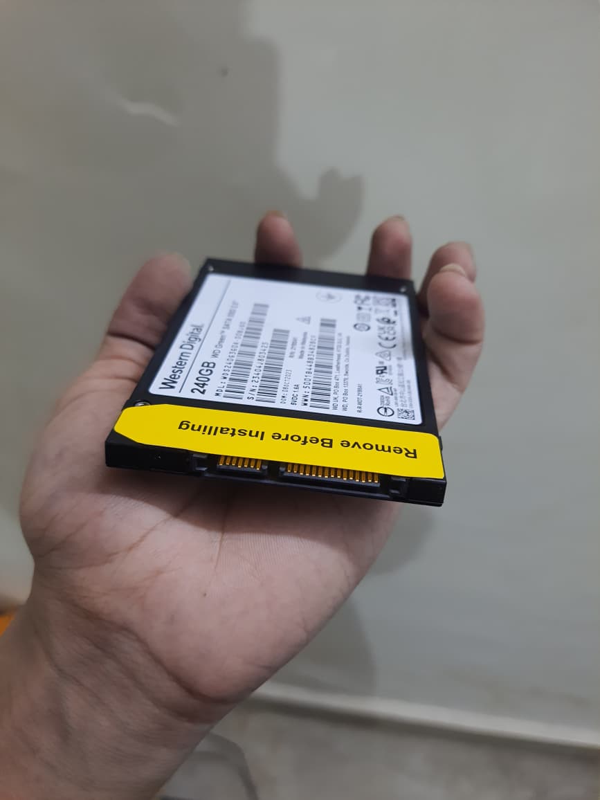 Western Digital WD Green SATA III 2.5" 240GB Internal SSD  Used SSD