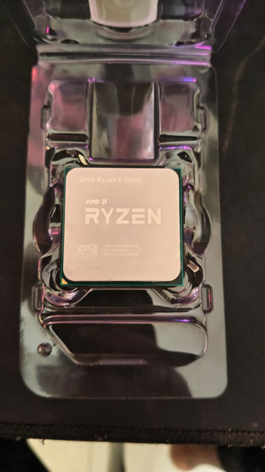 AMD RYZEN 5 4600G 6 Core, 12 threads 4.2 GHZ Used CPU
