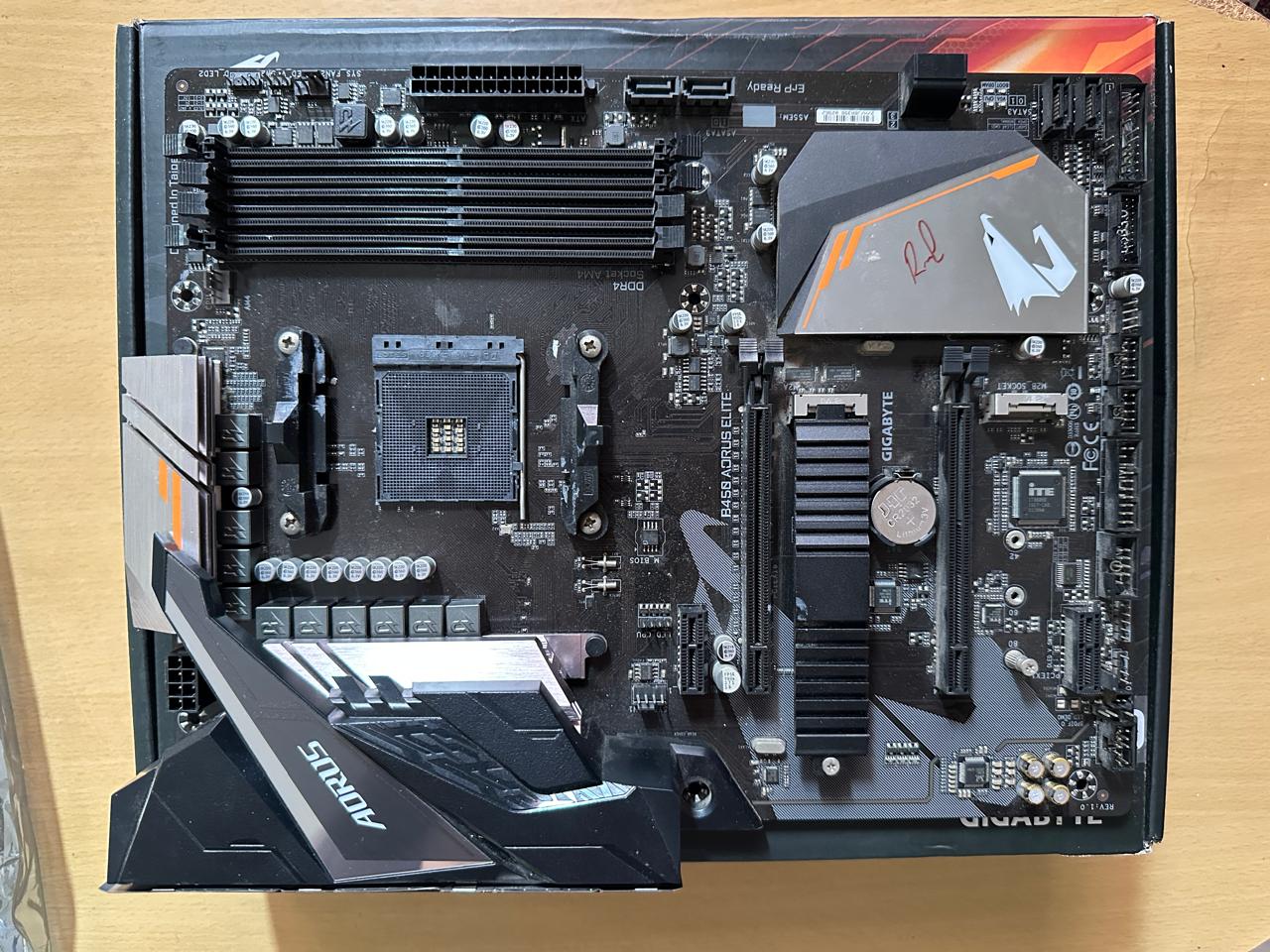 GIGABYTE B450 AORUS Elite ATX AM4 Socket DDR4 Used Motherboard