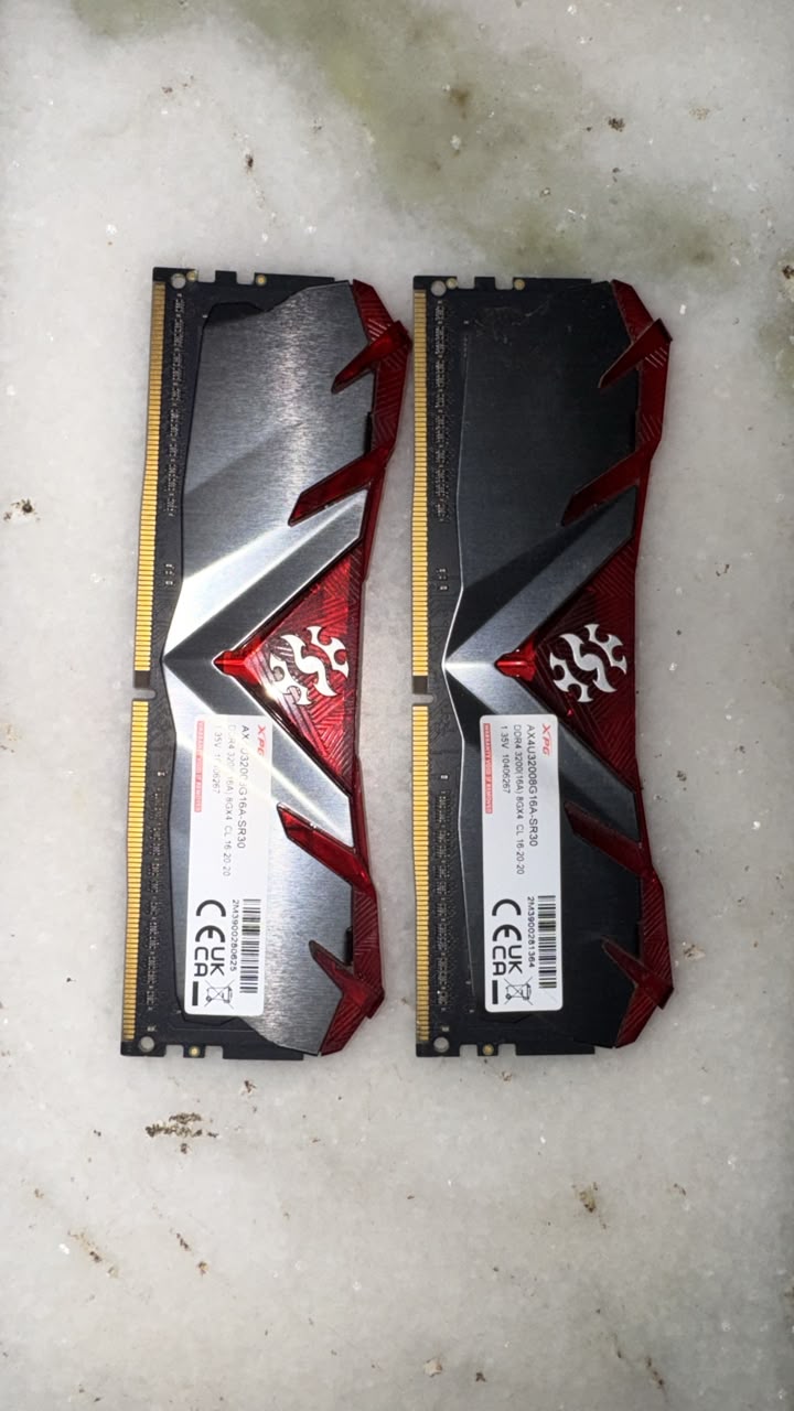 XPG ADATA GAMMIX D30 16GB (8x2) DDR4 3200MHZ Used RAM