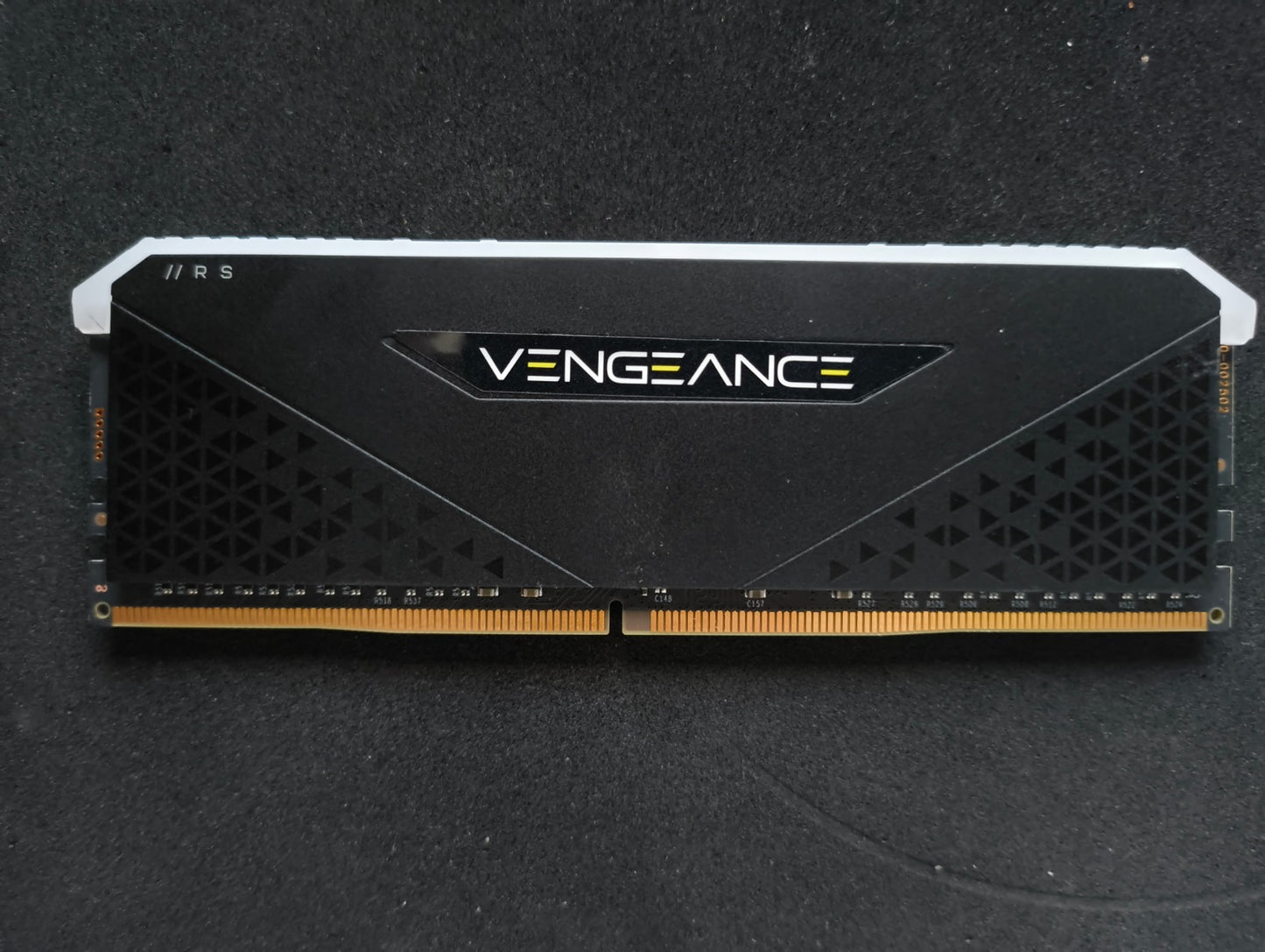 CORSAIR Vengeance RGB (16GBx1) DDR4 3200MHz C16 Used RAM
