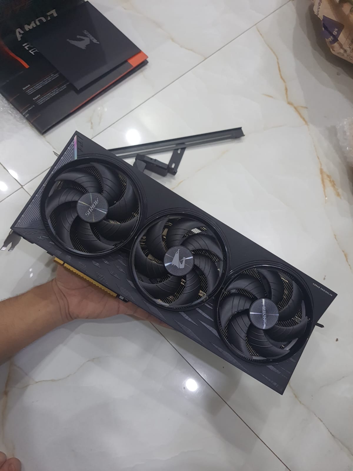 Gigabyte AORUS Radeon RX 9070 XT ELITE 16GB Graphics Card