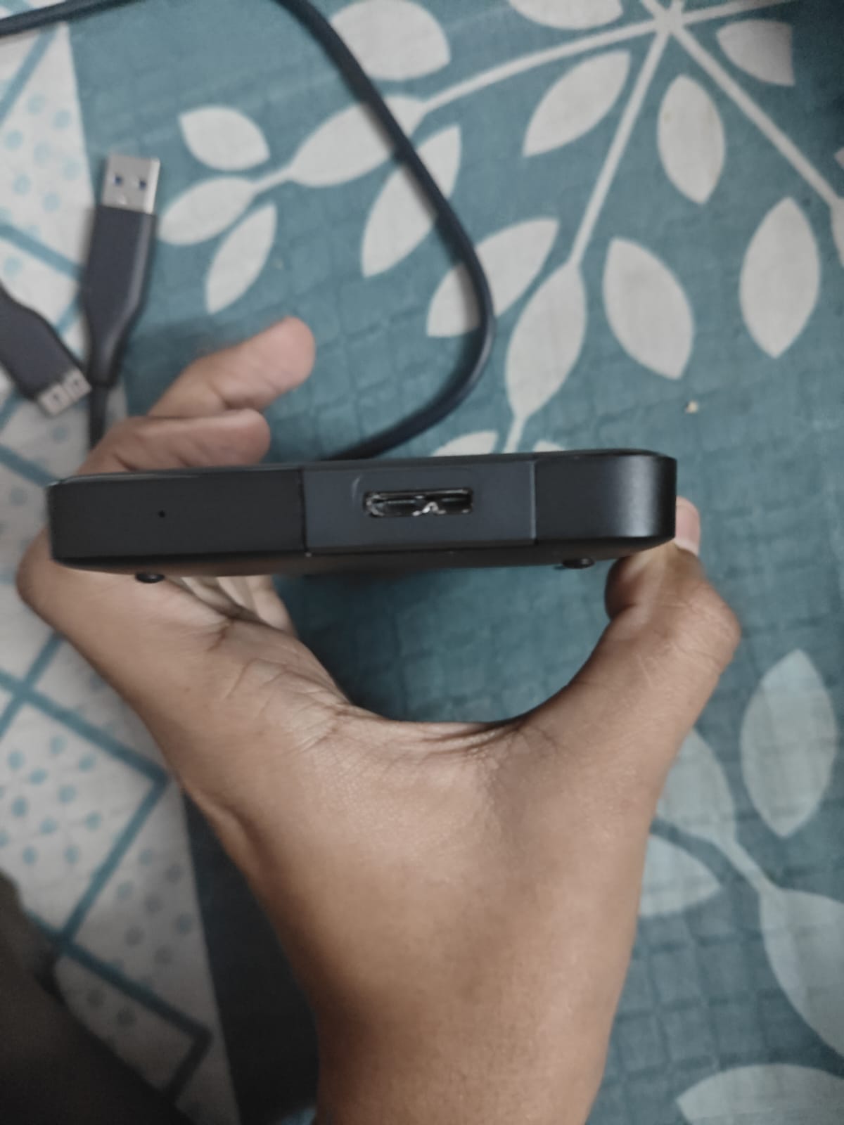 Western Digital WD 2TB Elements Portable Hard Disk Drive, USB 3.0, Compatible with PC, PS4 and Xbox, External Used HDD